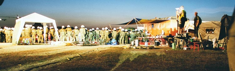 Der Samstagabend auf dem Camp * ED-Behandlung von 500 Personen